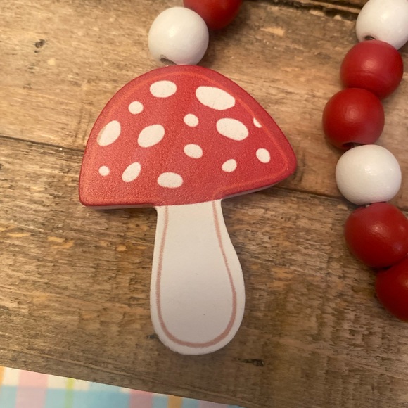 Spring Gnome Tier Tray Decor, Summer Gnome Beaded Garland & Mushroom Wood Sign - Picture 16 of 16